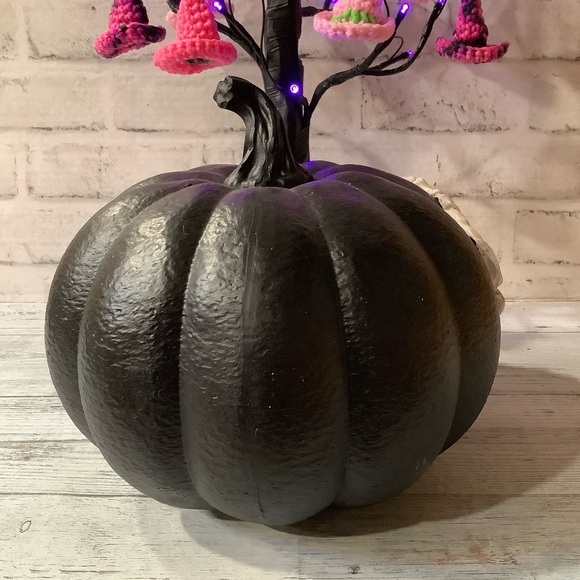 GOBLIN & GHOUL 10in Pumpkin With Skeleton Hands - Picture 7 of 7